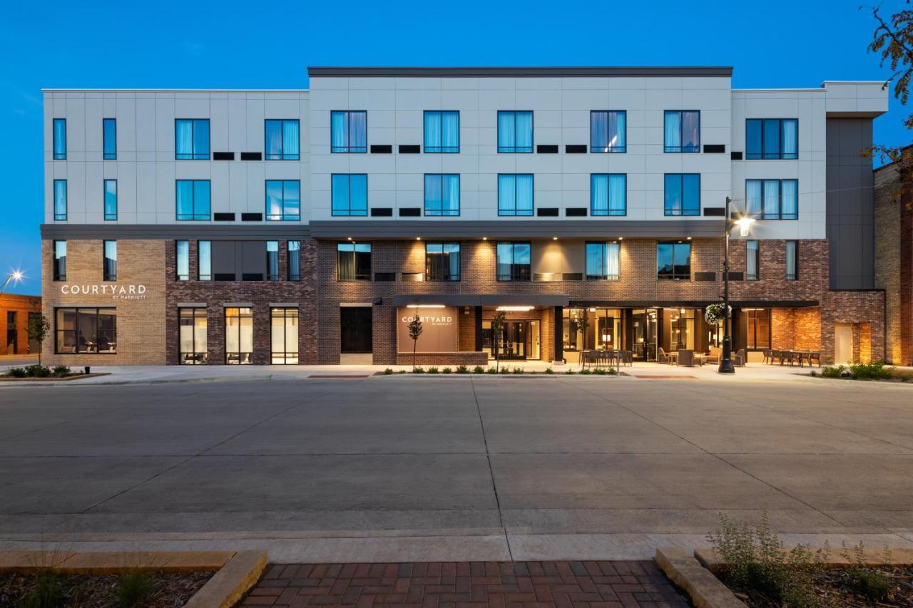 Courtyard By Marriott Owatonna Downtown Hotel Kültér fotó