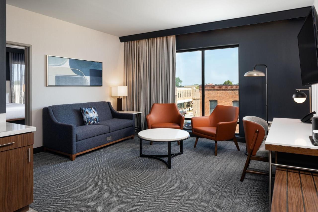 Courtyard By Marriott Owatonna Downtown Hotel Kültér fotó
