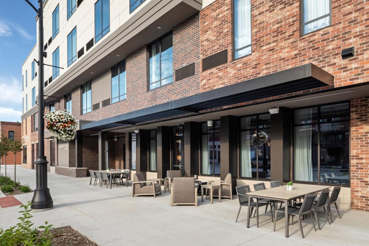 Courtyard By Marriott Owatonna Downtown Hotel Kültér fotó